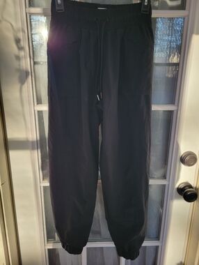 Women Black Drawstring Athletic Pants